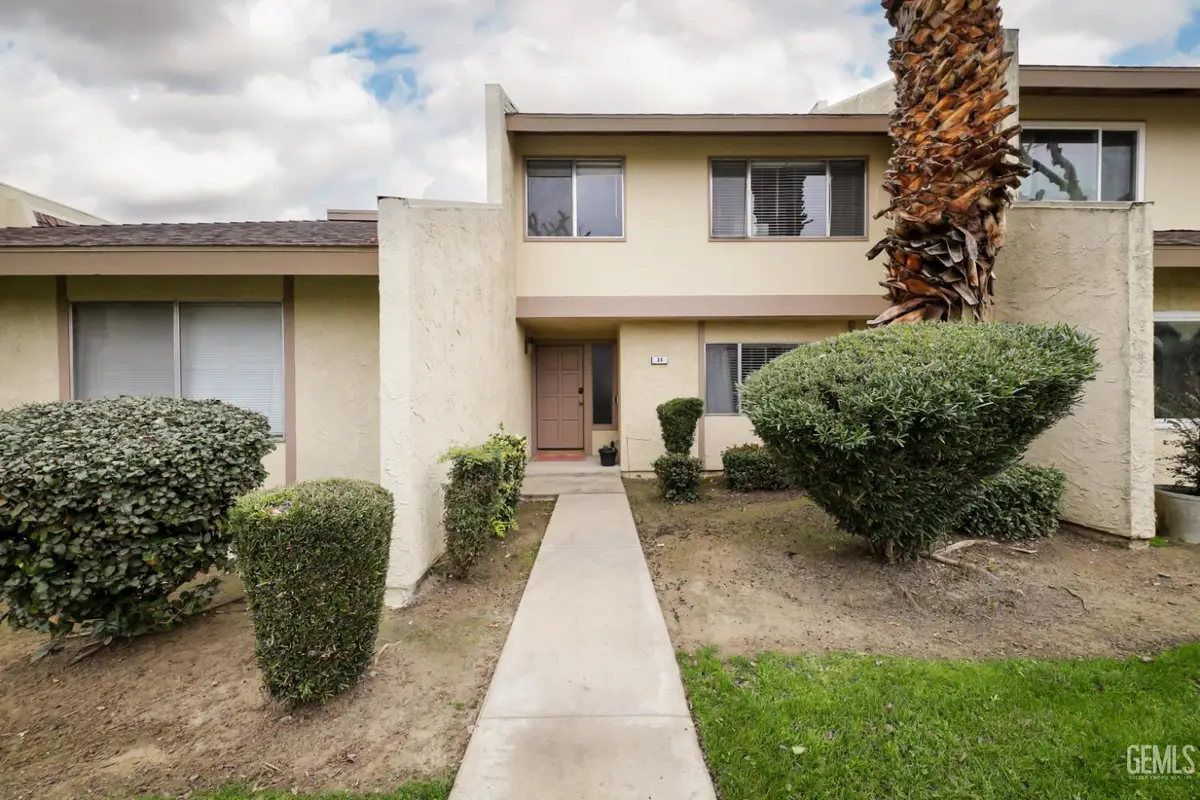 930 OLIVE DRIVE #33, Bakersfield, CA 93308 - Image #1