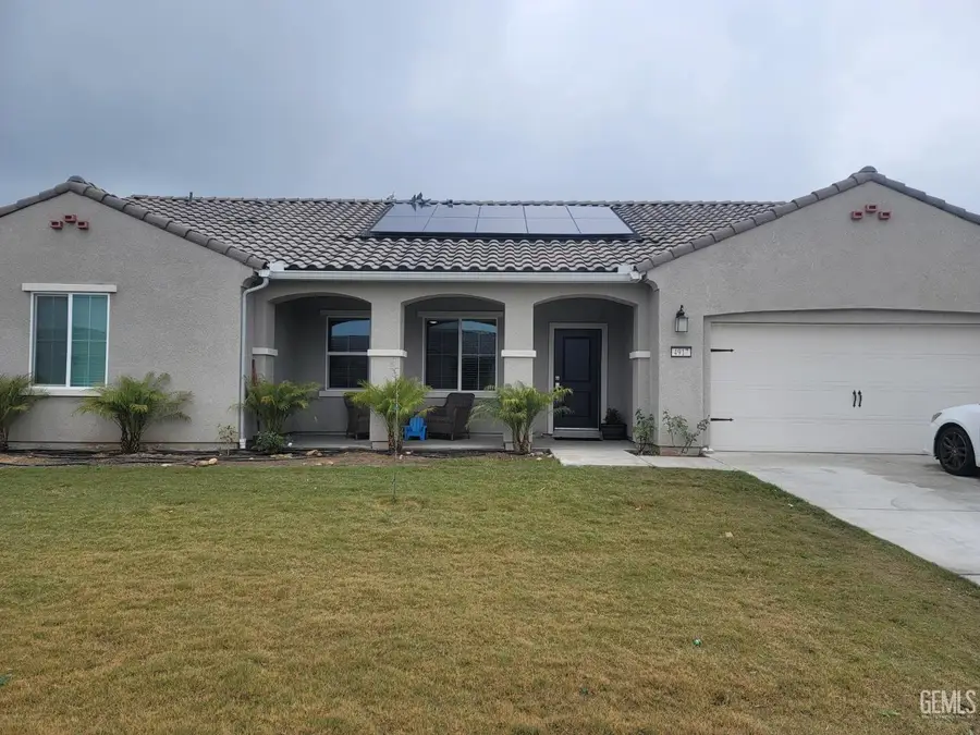 4917 CHUKCHANSI AVENUE, Bakersfield, CA 93306 - Image #2