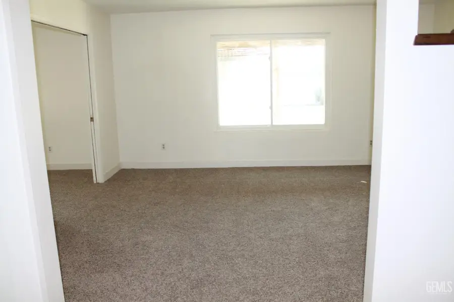 2021 CARLTON, Bakersfield, CA 93309 - Image #3