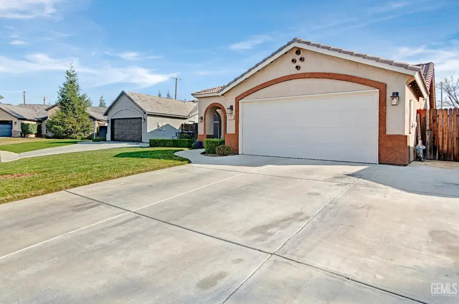 5614 WINDWARD BAY COURT, Bakersfield, CA 93312 - Image #2