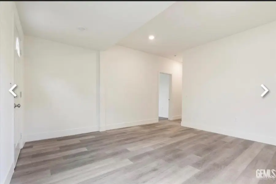 923 SUMNER STREET, Bakersfield, CA 93305 - Image #3