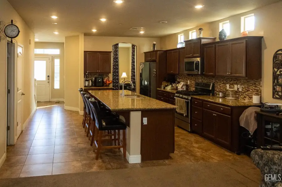 5414 TWINKLE LANE, Bakersfield, CA 93313 - Image #3