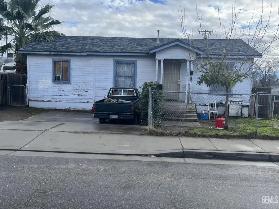 2119 ROBINSON STREET, Bakersfield, CA 93305 - Image #2