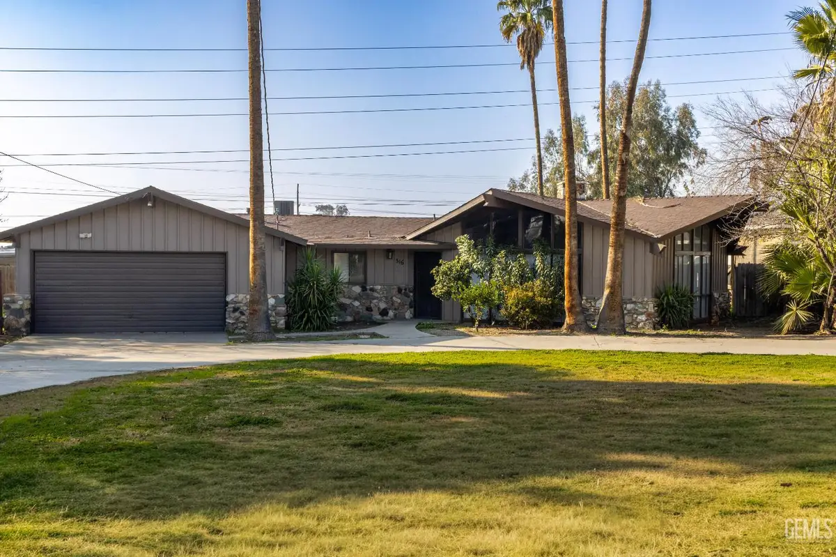 516 DENISON LANE, Bakersfield, CA 93306 - Image #1