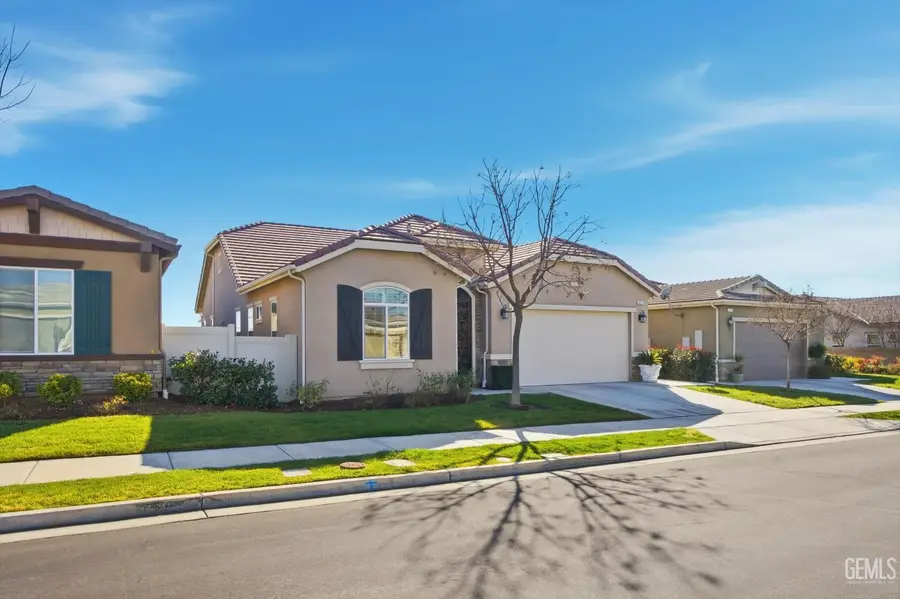 10017 FRANCOIS LANE, Bakersfield, CA 93306 - Image #2