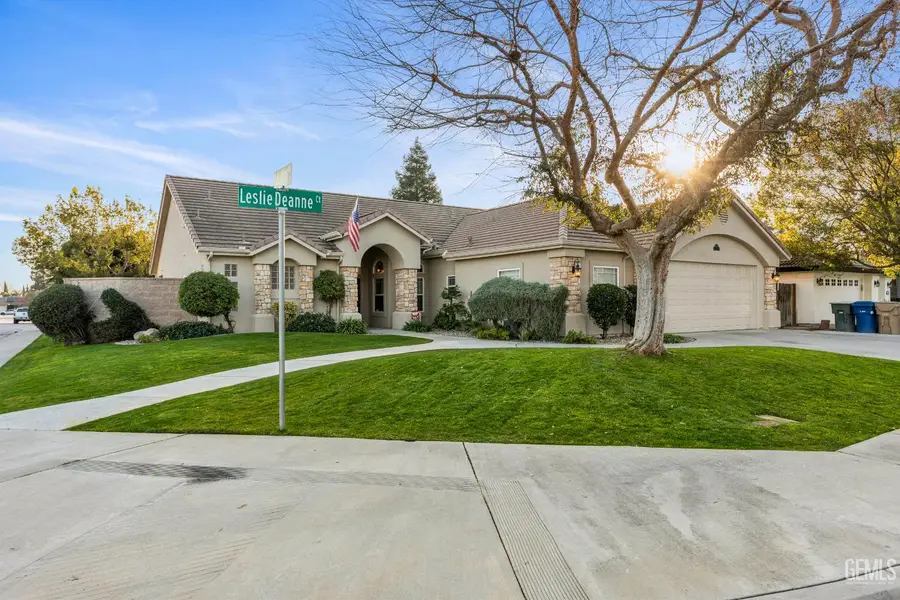 9317 LESLIE DEANN COURT, Bakersfield, CA 93312 - Image #2