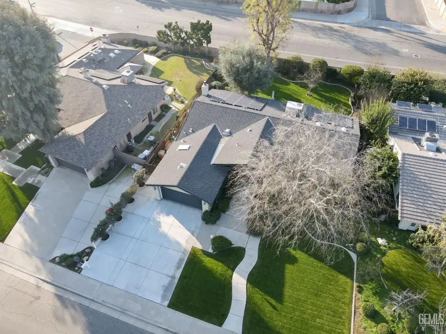 3009 BUFORD WAY, Bakersfield, CA 93309 - Image #2