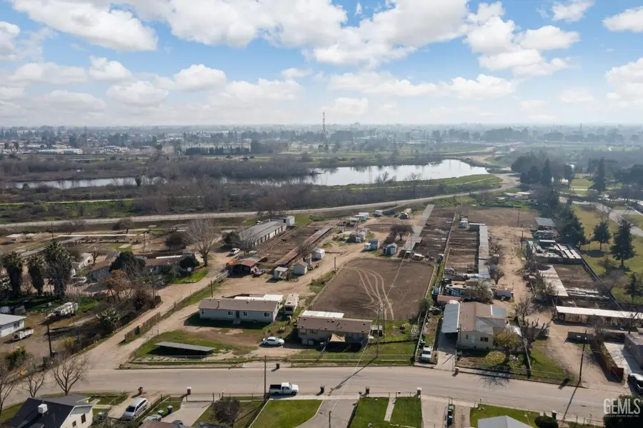 301 SYCAMORE DRIVE, Bakersfield, CA 93308 - #2