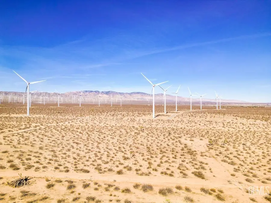 3900 SUNSET AVENUE, Mojave, CA 93501 - Image #2