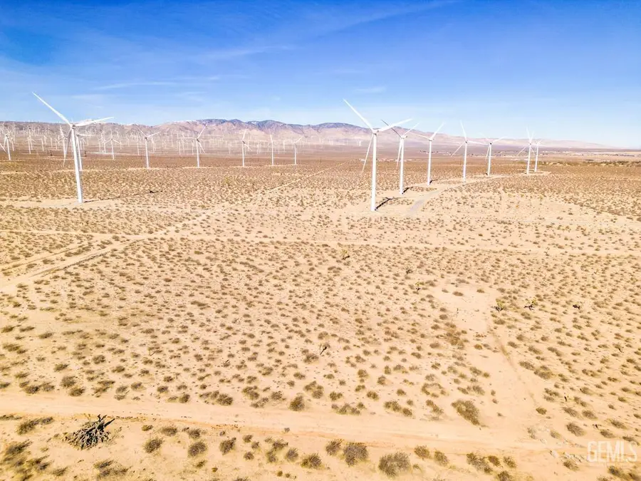 3900 SUNSET AVENUE, Mojave, CA 93501 - Image #3