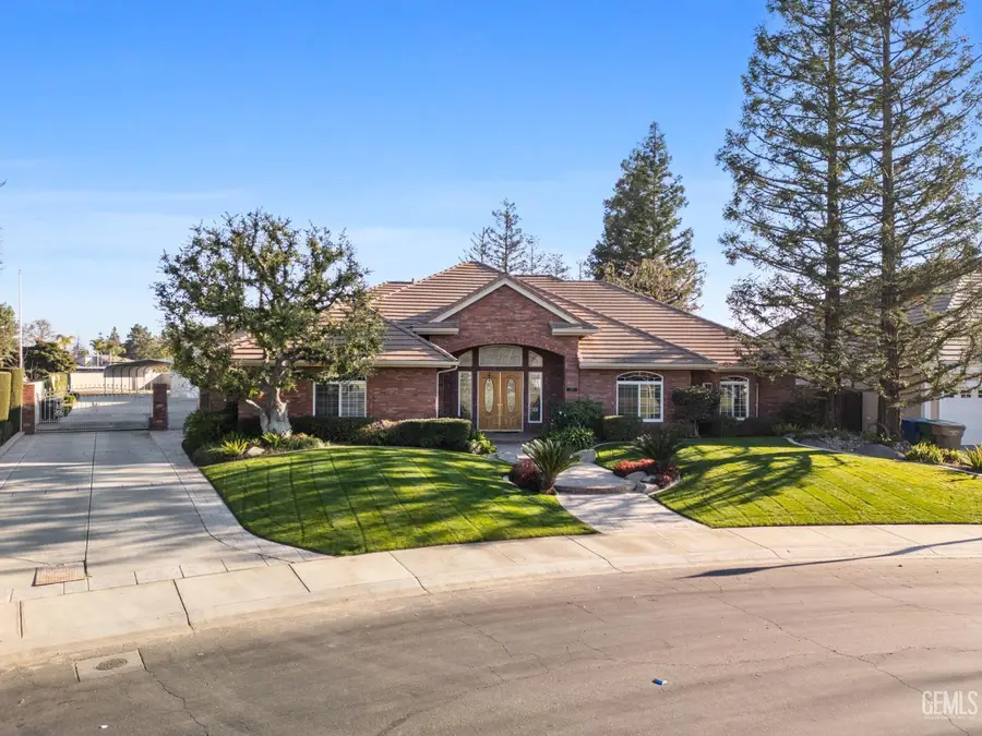 6728 IRON OAK DRIVE, Bakersfield, CA 93312 - Image #2