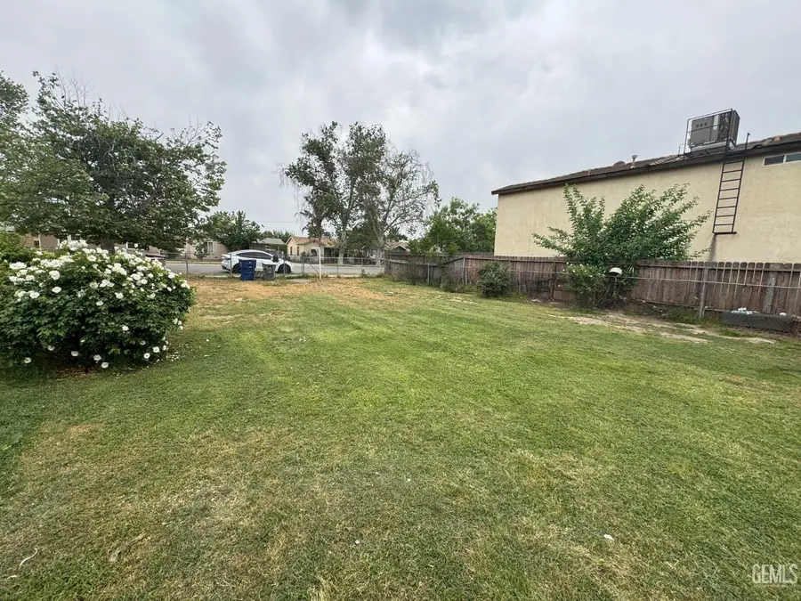 507 L STREET, Bakersfield, CA 93304 - #3