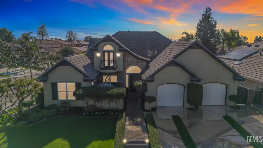 11201 MOORGATE STREET, Bakersfield, CA 93311 - Image #2