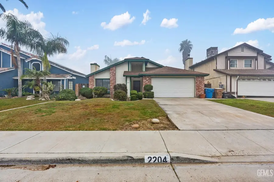 2204 KELSO PEAK AVENUE, Bakersfield, CA 93304 - Image #2