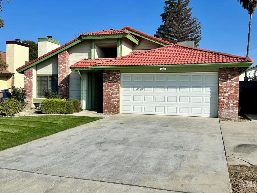 4620 BLACK ROCK MOUNTAIN COURT, Bakersfield, CA 93304 - Image #2