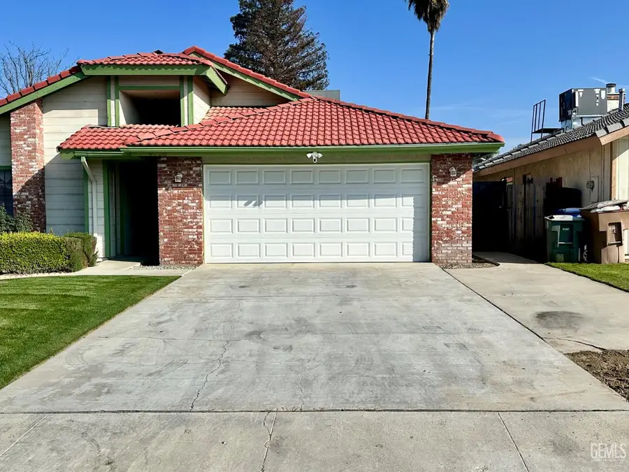 4620 BLACK ROCK MOUNTAIN COURT, Bakersfield, CA 93304 - Image #3