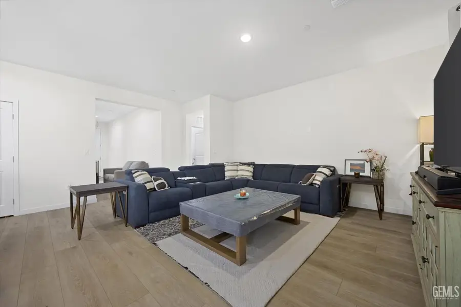 8418 CREEDE STREET, Bakersfield, CA 93314 - Image #3