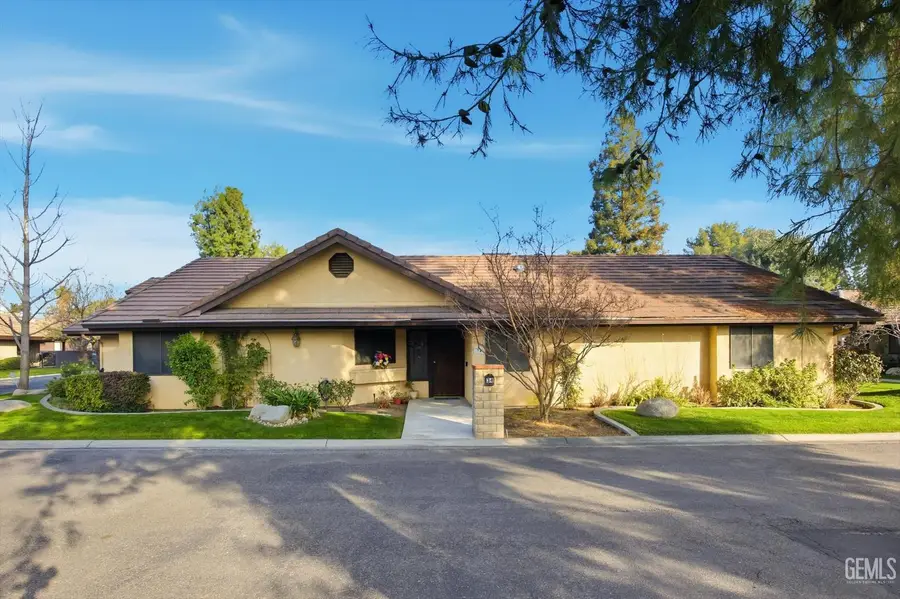 2323 EASTHILLS DRIVE #34, Bakersfield, CA 93306 - Image #2