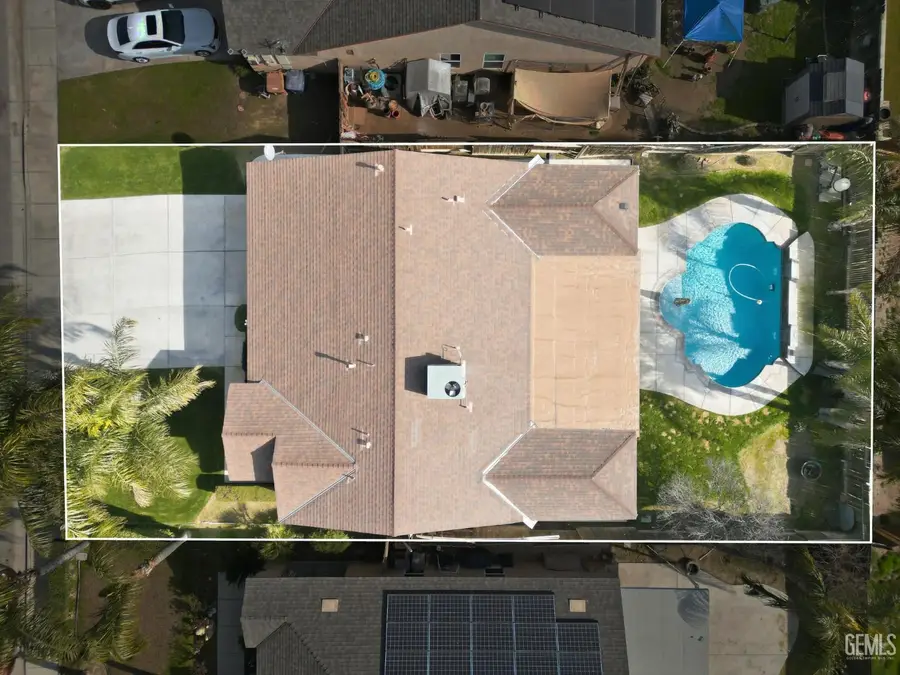 611 KIRKLEES COURT, Bakersfield, CA 93307 - Image #2