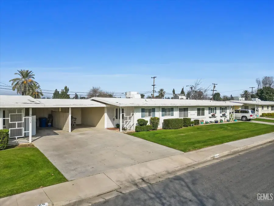 5804 SUNDALE AVE, Bakersfield, CA 93309 - Image #2
