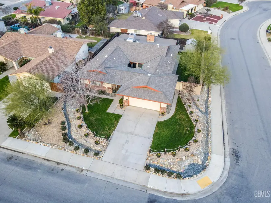416 BERMUDA STREET, Bakersfield, CA 93309 - #2