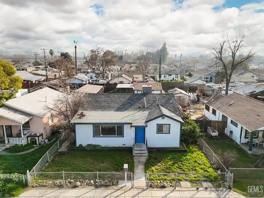117 E BELLE AVENUE, Bakersfield, CA 93308 - #2
