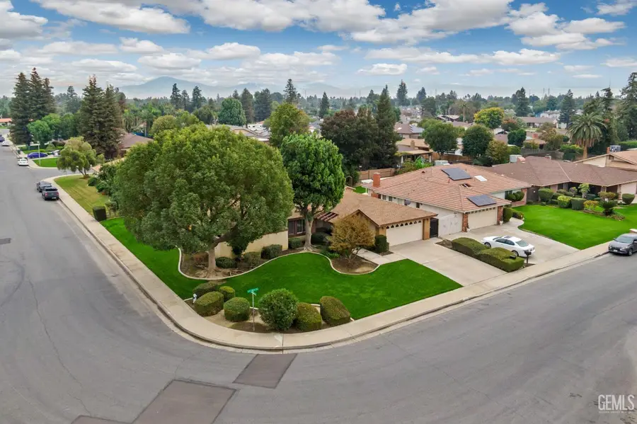 3000 VICTORIA WAY, Bakersfield, CA 93309 - #3