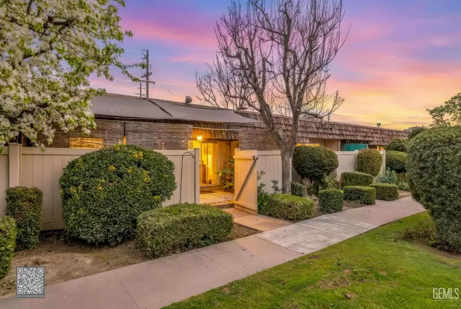 3800 STOCKDALE HIGHWAY #8, Bakersfield, CA 93309 - Image #2