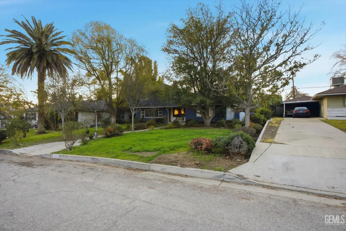 3314 LA CRESTA DRIVE, Bakersfield, CA 93305 - Image #1
