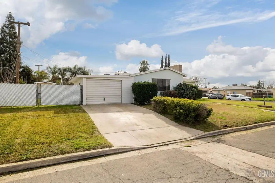 4217 QUARTER AVENUE, Bakersfield, CA 93309 - #3