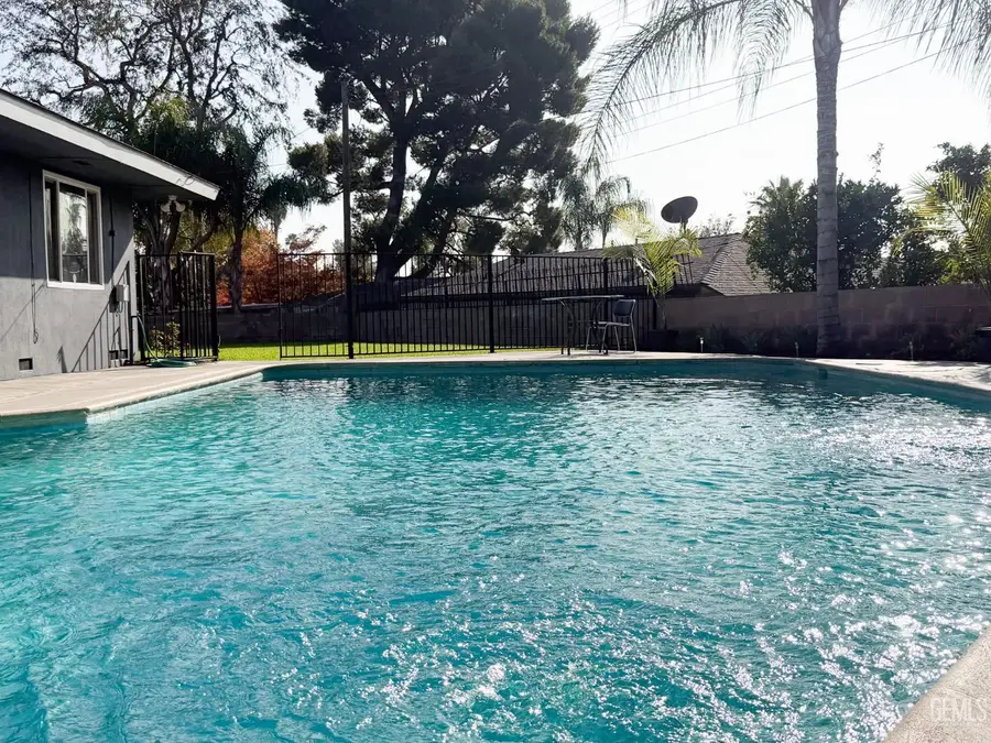 1904 RIDGEWOOD DRIVE, Bakersfield, CA 93306 - #3