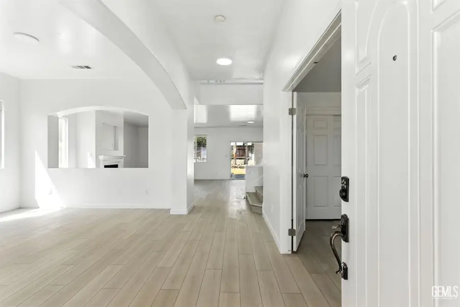 14616 TRALEE DRIVE, Bakersfield, CA 93314 - #2