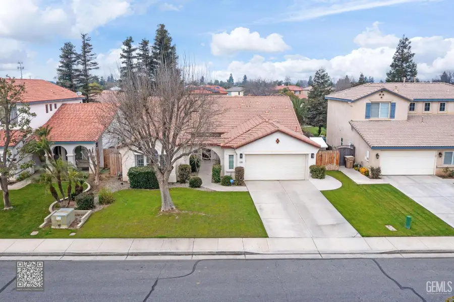 12704 SCHOONER BEACH DRIVE, Bakersfield, CA 93311 - Image #2