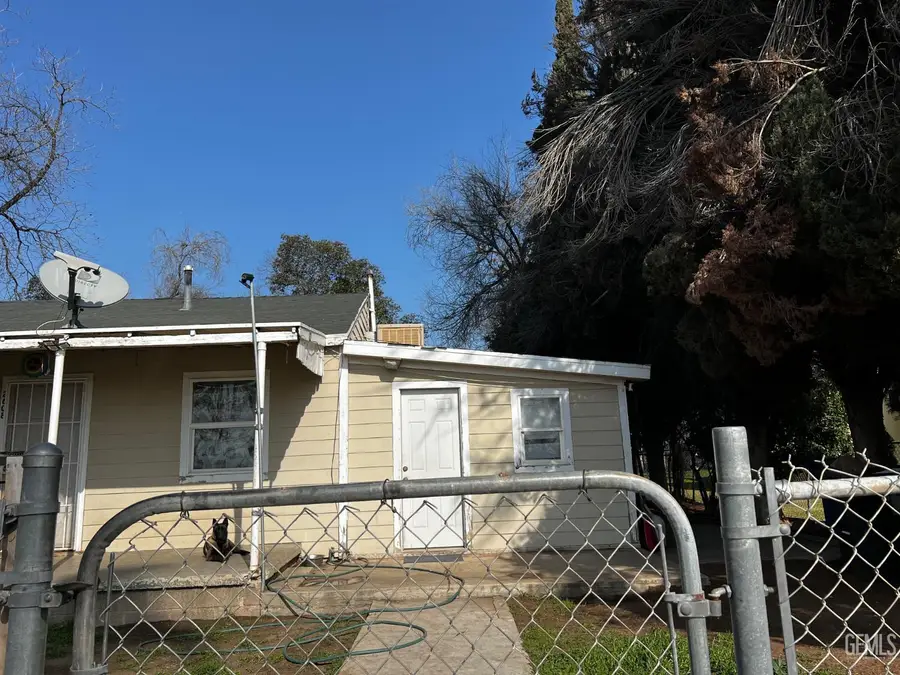 2608 LAKE STREET, Bakersfield, CA 93306 - Image #3