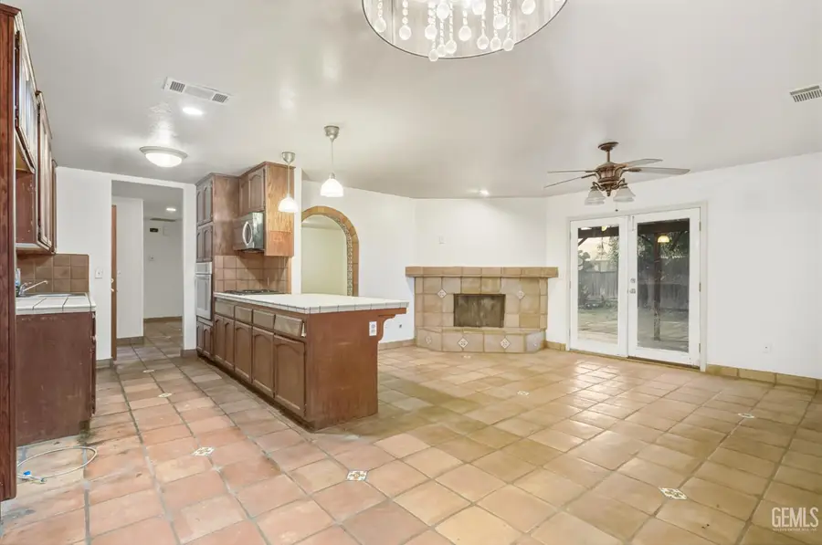 4507 POSADA AVENUE, Bakersfield, CA 93309 - #3