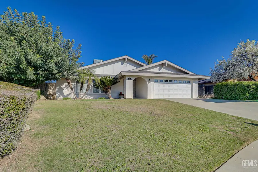 3012 BROCK WAY, Bakersfield, CA 93306 - #3