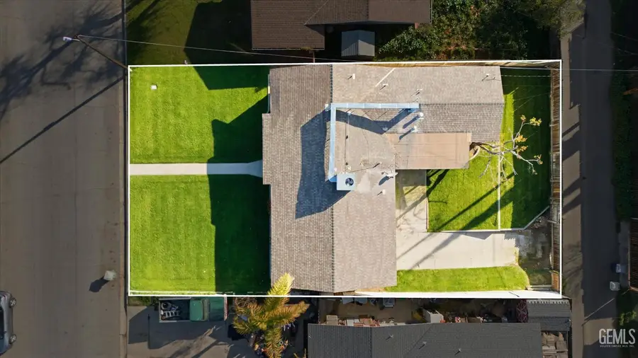 2712 HOLLINS STREET, Bakersfield, CA 93305 - #3