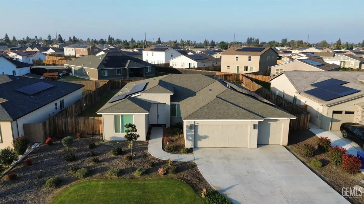 7500 BRISTOL SPRING AVENUE, Bakersfield, CA 93313 - #1