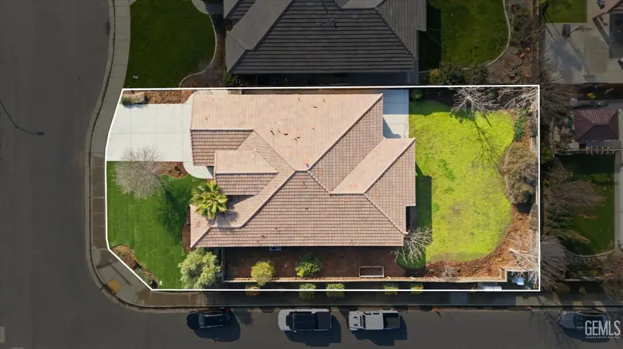 1909 SUNCRISP LANE, Bakersfield, CA 93312 - Image #3