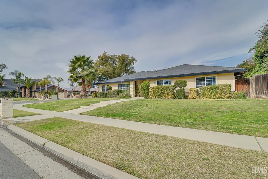 6712 NOAH AVENUE, Bakersfield, CA 93308 - #3