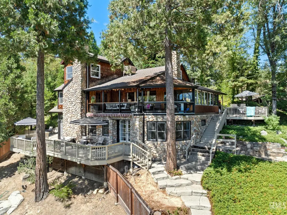 54186 ROAD 432, Bass Lake, CA 93604 - Image #1