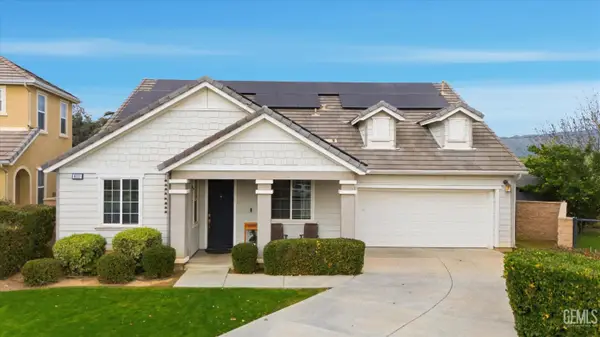 6123 PILAR WAY, Bakersfield, CA 93306