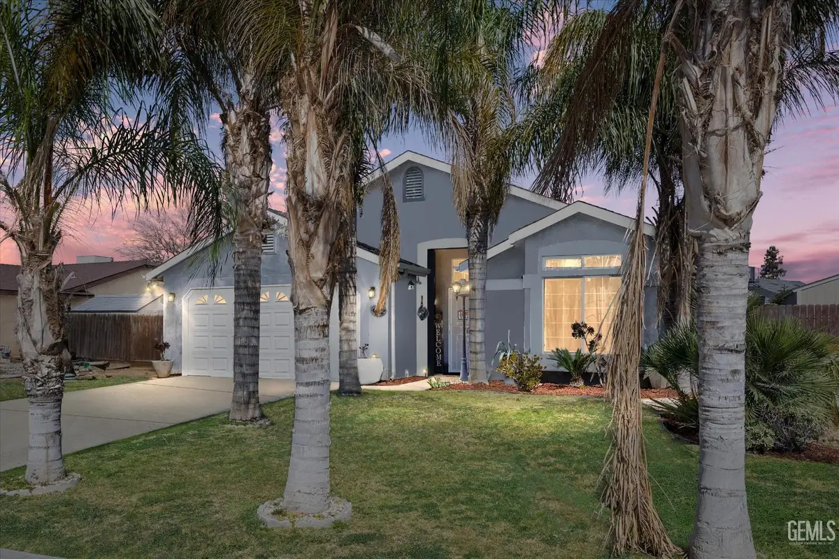 4206 BERKSHIRE ROAD, Bakersfield, CA 93313 - #1