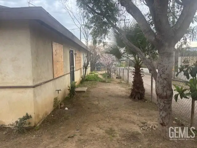 913 JEFFREY STREET, Bakersfield, CA 93305 - #3