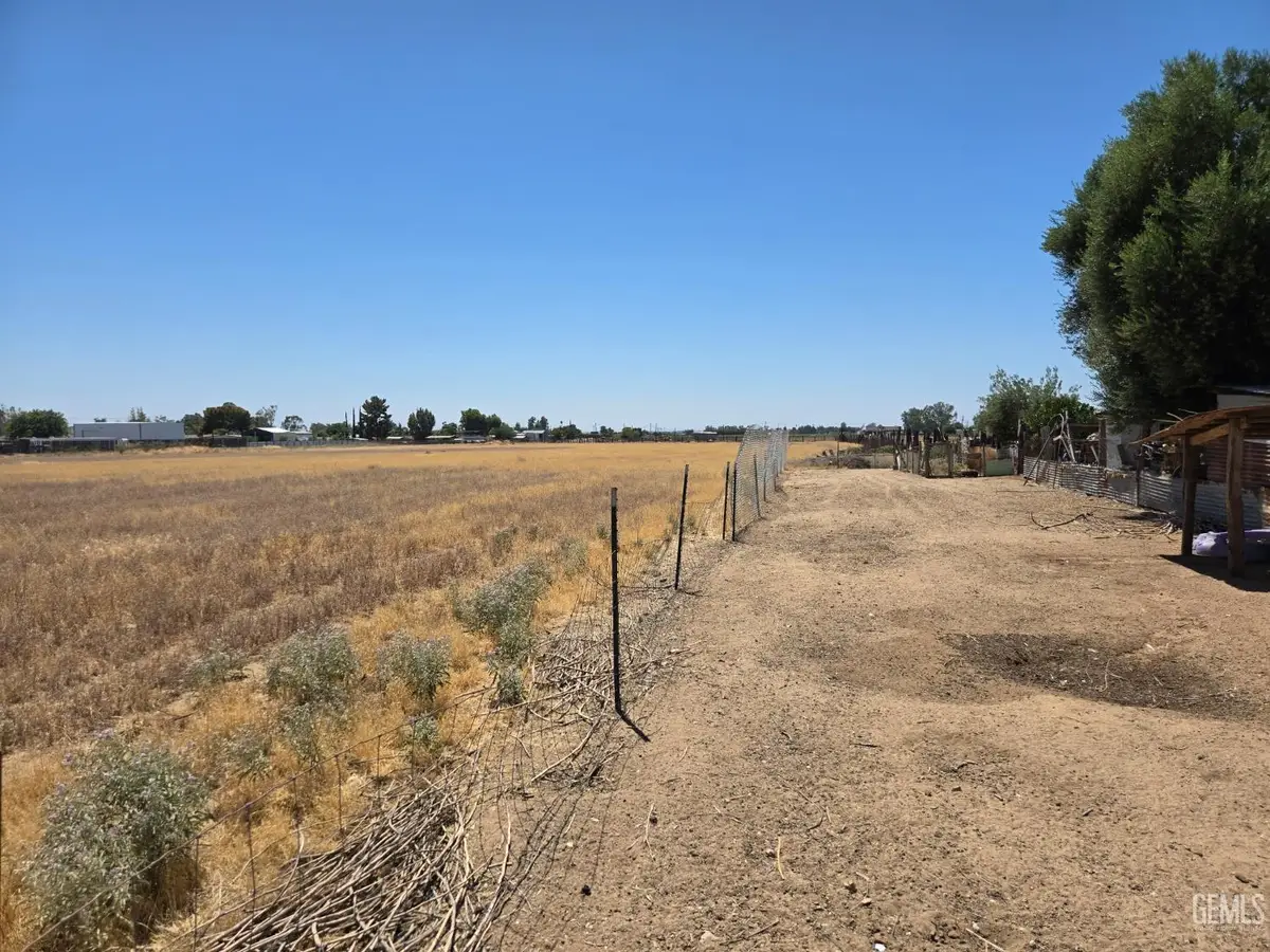 0 VINEYARD, Bakersfield, CA 93307 - Image #1