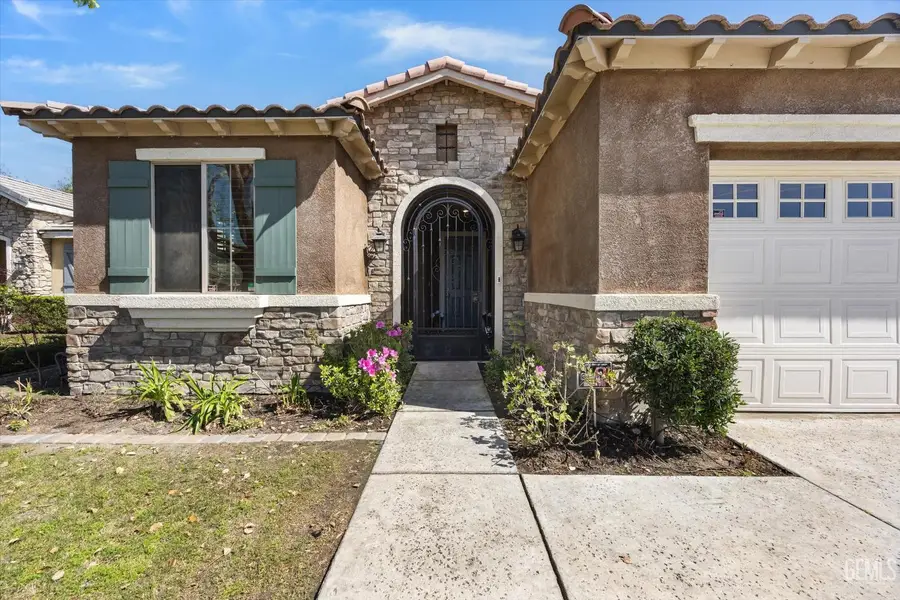 420 HOLLYHILL DRIVE, Bakersfield, CA 93312 - #2