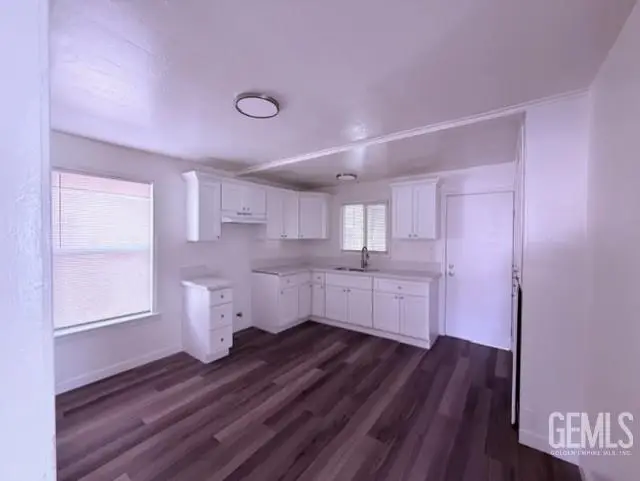 321 LINCOLN AVENUE, Bakersfield, CA 93308 - #3