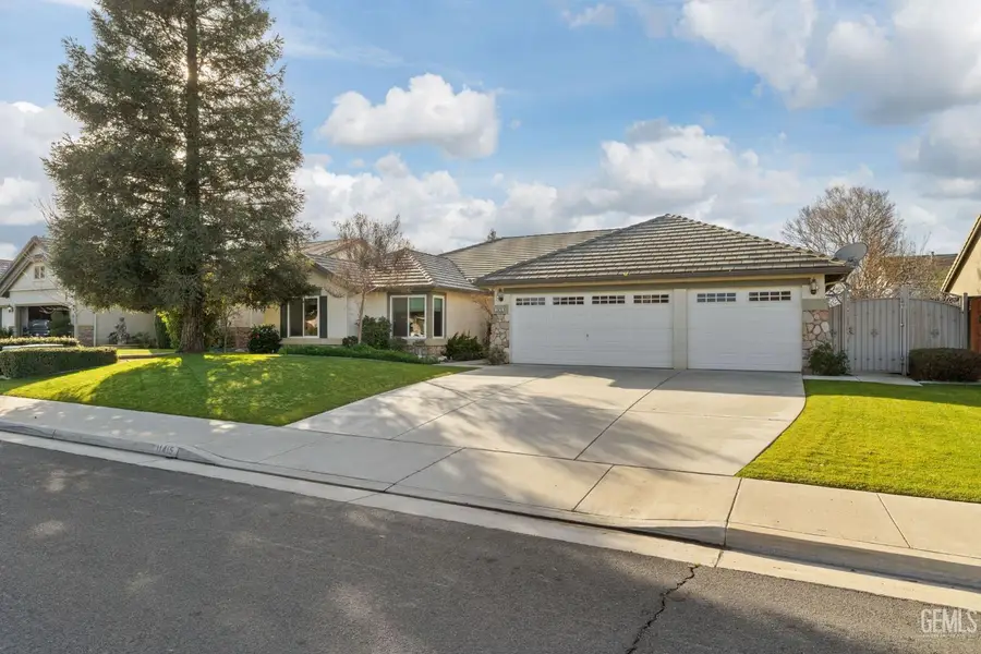 11415 MERCATELLO AVENUE, Bakersfield, CA 93312 - #3