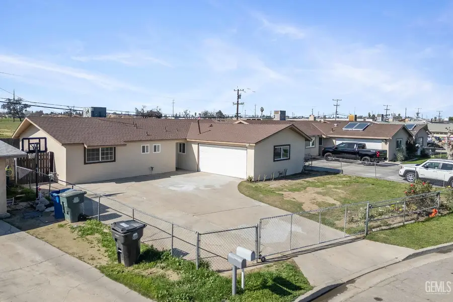 5817 GARY PLACE, Bakersfield, CA 93307 - #3