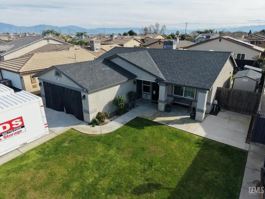 605 CORREGIDORA AVENUE, Bakersfield, CA 93307 - #3